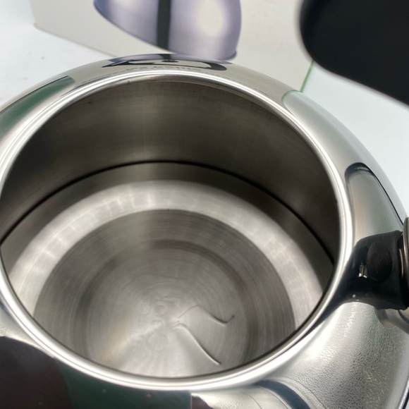 VTG Cook Supreme Whistling Tea Kettle Stainless Steel Bakelite Handle 2 1/2 Qt - Picture 8 of 15